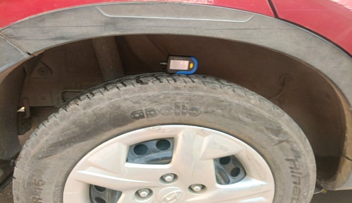 2019 Hyundai VENUE S 1.2, Petrol, Manual, 45,547 km, tyre