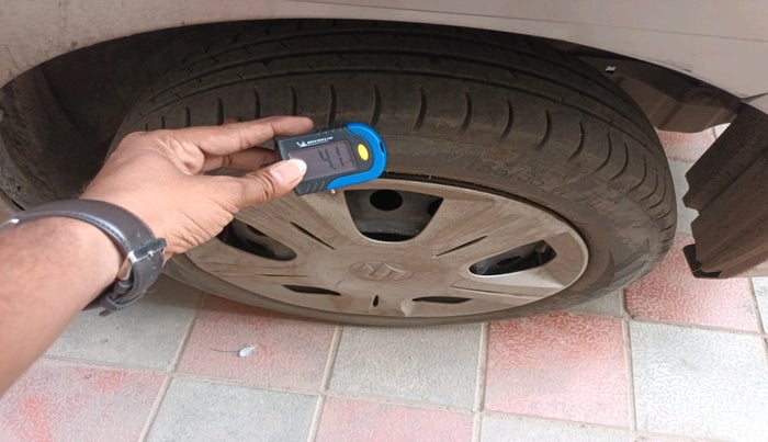 2014 Maruti Wagon R 1.0 VXI, Petrol, Manual, 1,18,744 km, tyre