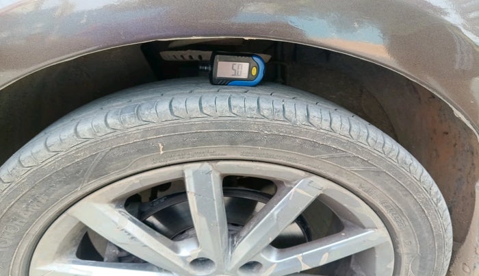 2020 Volkswagen Polo HIGHLINE PLUS 1.0L TSI, Petrol, Manual, 67,300 km, tyre