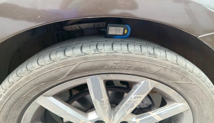 2020 Volkswagen Polo HIGHLINE PLUS 1.0L TSI, Petrol, Manual, 67,300 km, tyre