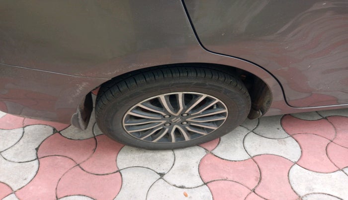 2017 Maruti Dzire ZDI PLUS, Diesel, Manual, 2,44,819 km, tyre