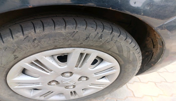 2013 Hyundai Santro Xing GLS PLUS AUDIO, Petrol, Manual, 98,323 km, tyre