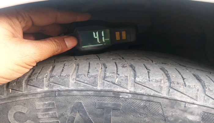 2022 Hyundai GRAND I10 NIOS SPORTZ 1.2 KAPPA VTVT CNG, Petrol, Manual, 37,879 km, tyre