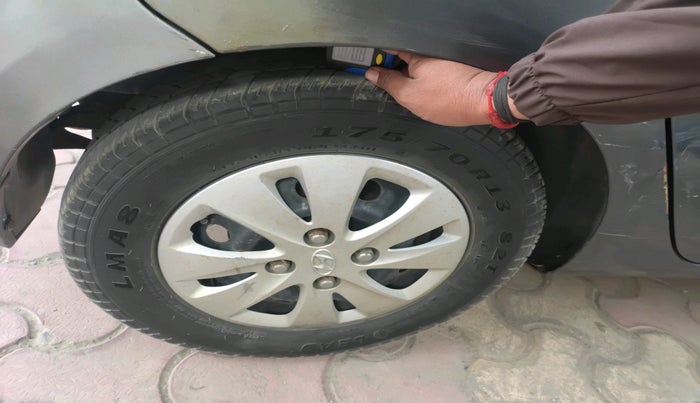 2011 Hyundai i10 SPORTZ 1.2, Petrol, Manual, 1,27,425 km, tyre