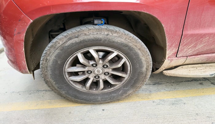 2016 Mahindra TUV300 T8 AMT, Diesel, Automatic, 55,951 km, tyre