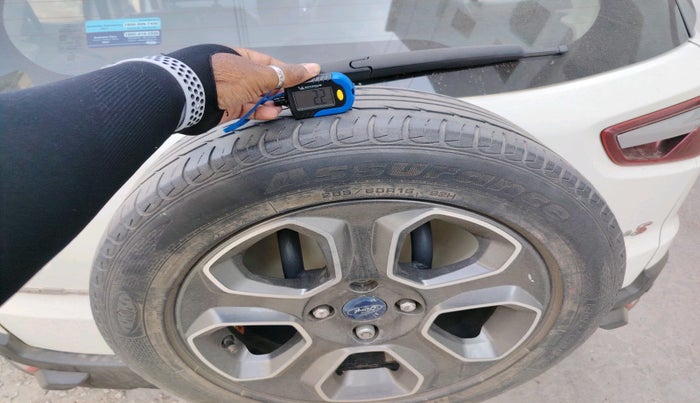 2020 Ford Ecosport TITANIUM 1.5 SPORTS(SUNROOF) PETROL, Petrol, Manual, 1,09,672 km, tyre