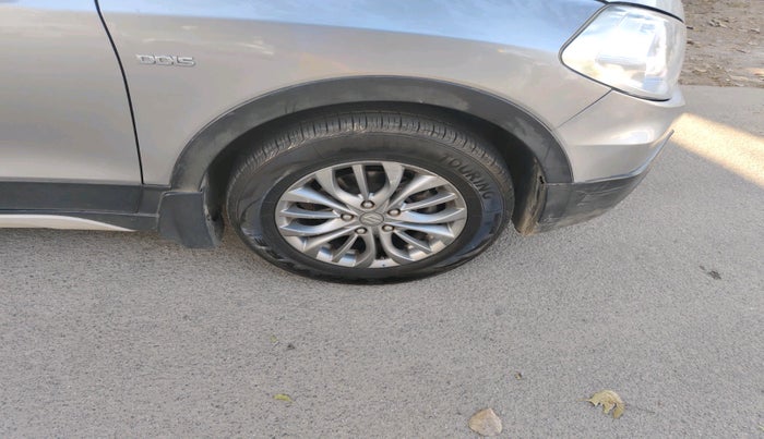 2017 Maruti S Cross ZETA 1.3, Diesel, Manual, 99,780 km, tyre