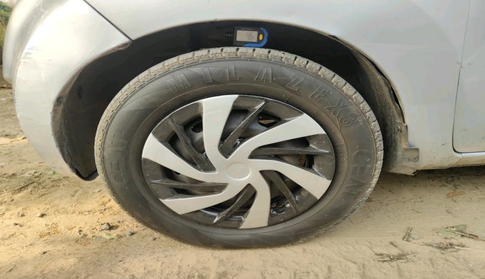 2016 Datsun Redi Go T (O), Petrol, Manual, 69,263 km, tyre