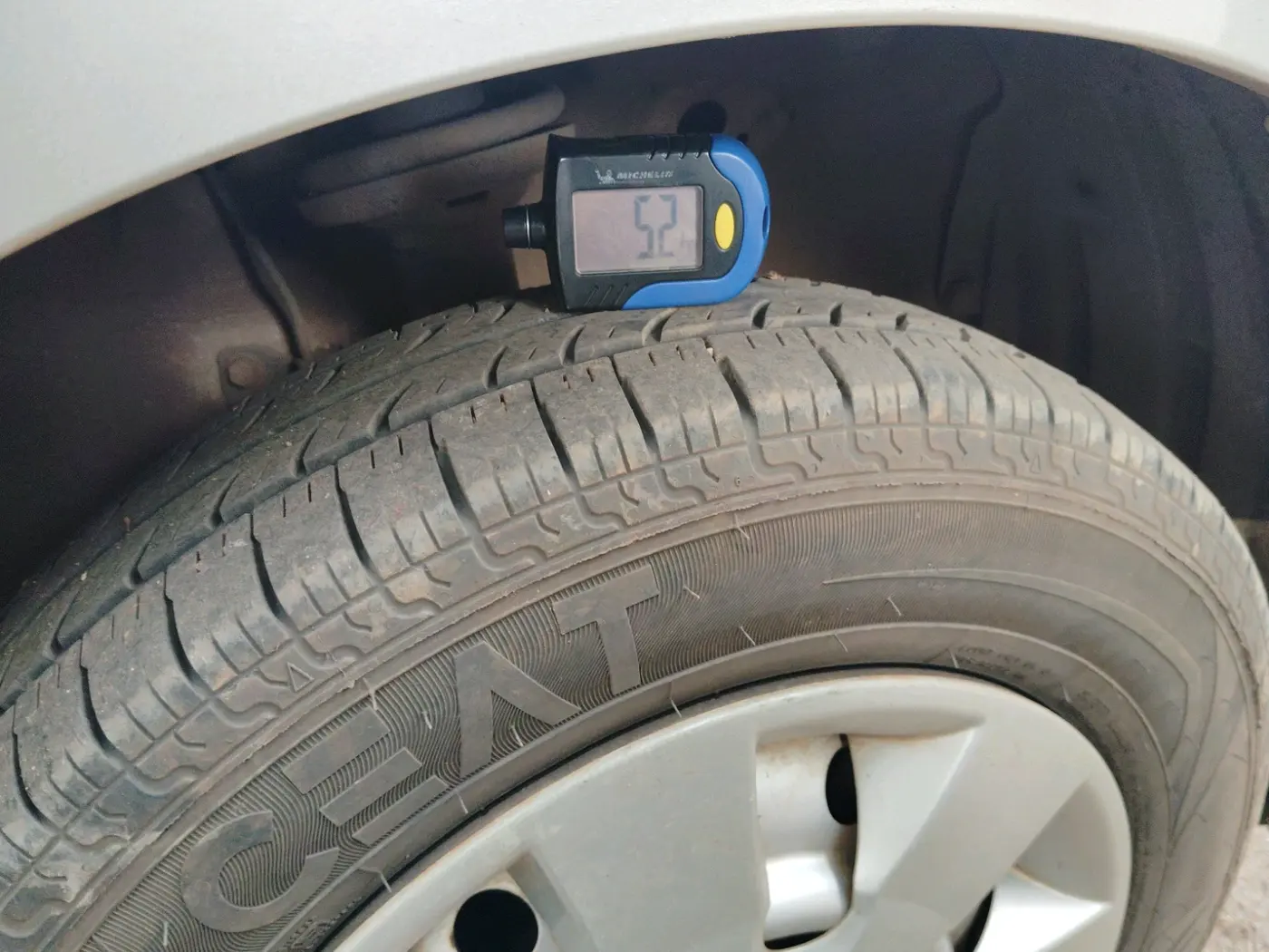 2010 Maruti Wagon R 1.0 LXI, Petrol, Manual, 19,594 km, tyre