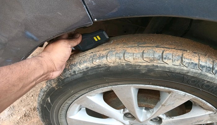 2014 Maruti Ertiga ZDI, Diesel, Manual, 1,12,873 km, tyre