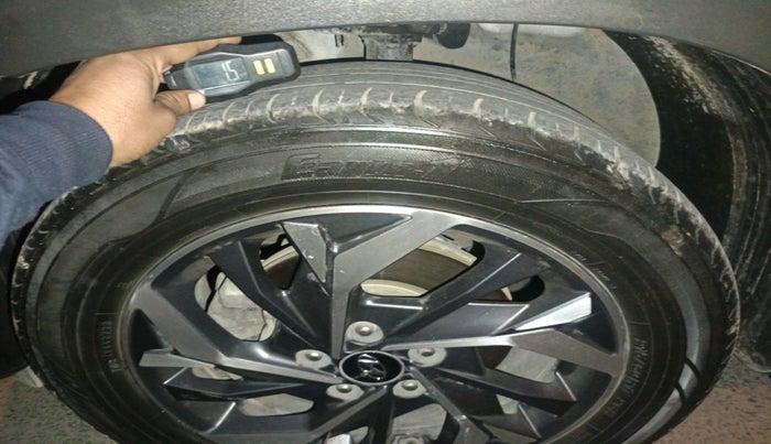 2022 Hyundai Creta SX 1.5 PETROL, Petrol, Manual, 64,274 km, tyre