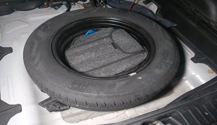 2022 Hyundai Creta SX 1.5 PETROL, Petrol, Manual, 64,274 km, tyre