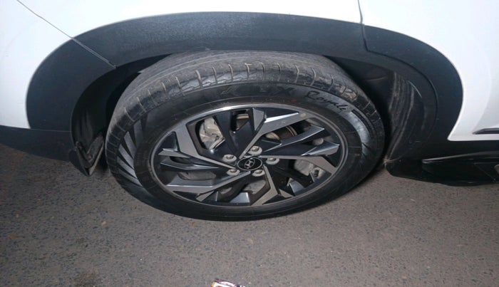 2022 Hyundai Creta SX 1.5 PETROL, Petrol, Manual, 64,274 km, tyre