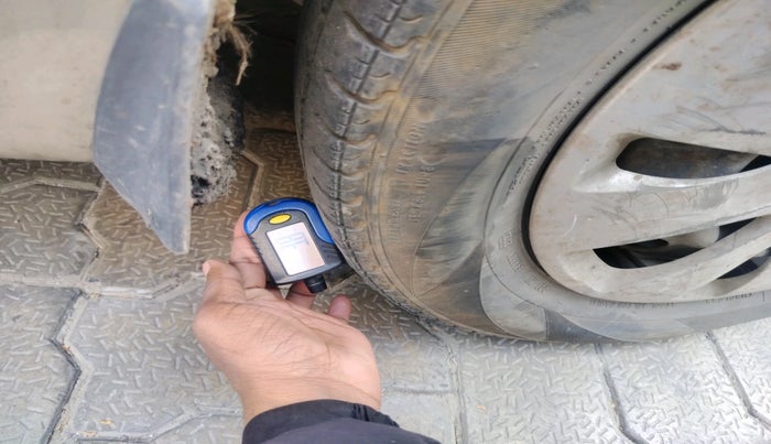 2010 Hyundai i10 SPORTZ 1.2, Petrol, Manual, 1,14,612 km, tyre