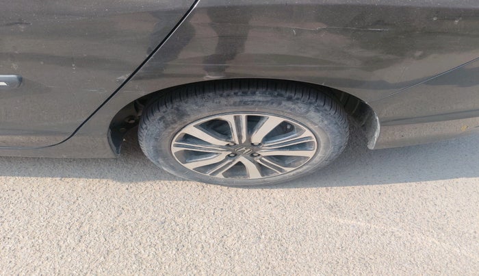 2019 Honda City 1.5L I-VTEC V MT, Petrol, Manual, 33,906 km, tyre