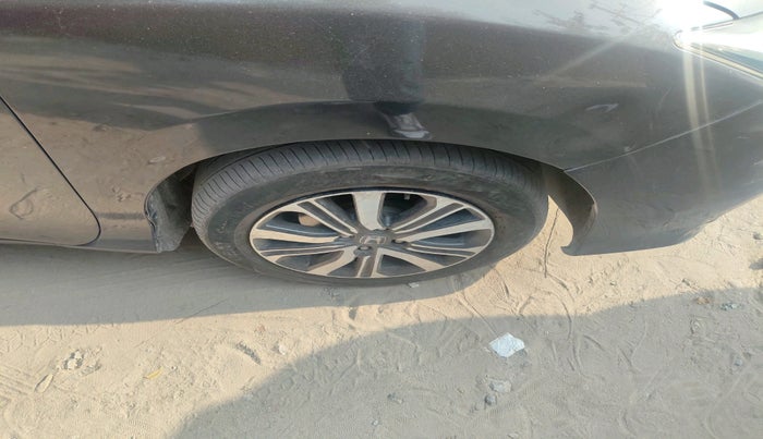 2019 Honda City 1.5L I-VTEC V MT, Petrol, Manual, 33,906 km, tyre