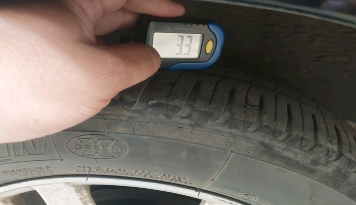 2013 Honda Brio VX AT, Petrol, Automatic, 96,815 km, tyre