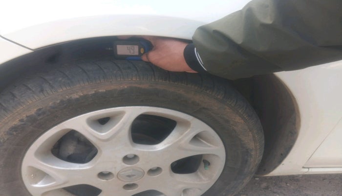 2013 Renault Scala RXL DIESEL, Diesel, Manual, 71,533 km, tyre