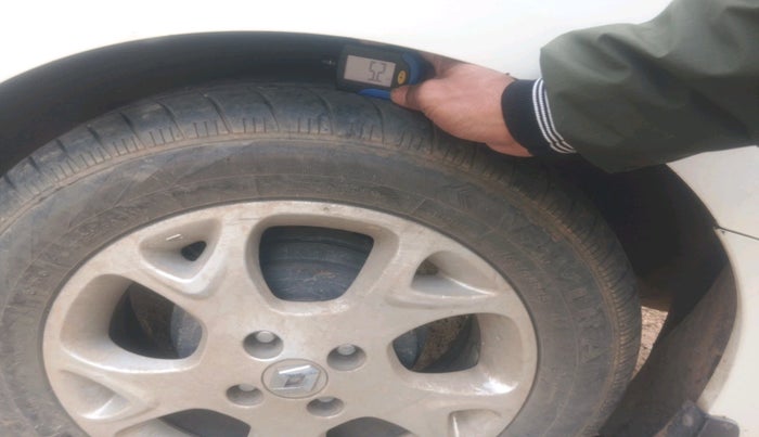 2013 Renault Scala RXL DIESEL, Diesel, Manual, 71,533 km, tyre