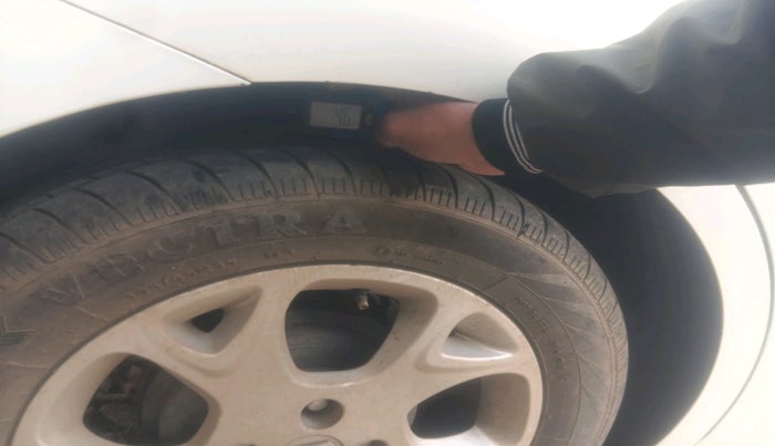 2013 Renault Scala RXL DIESEL, Diesel, Manual, 71,533 km, tyre