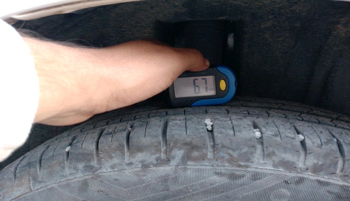 2023 Toyota Glanza V AMT, Petrol, Automatic, 3,072 km, tyre