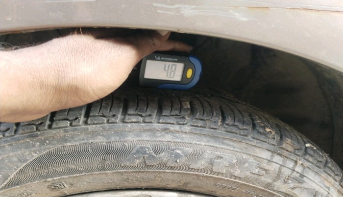 2013 Hyundai i20 MAGNA 1.2, Petrol, Manual, 97,404 km, tyre