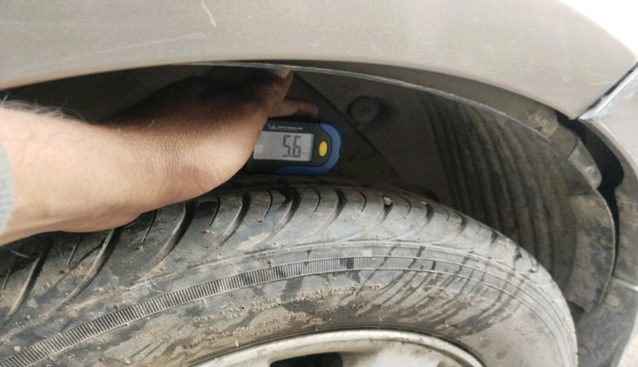 2013 Hyundai i20 MAGNA 1.2, Petrol, Manual, 97,404 km, tyre