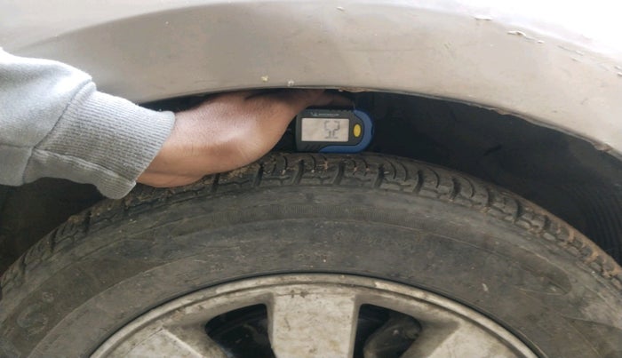 2013 Hyundai i20 MAGNA 1.2, Petrol, Manual, 97,404 km, tyre