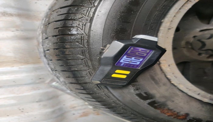 2013 Nissan Sunny XV PETROL, Petrol, Manual, 36,727 km, tyre