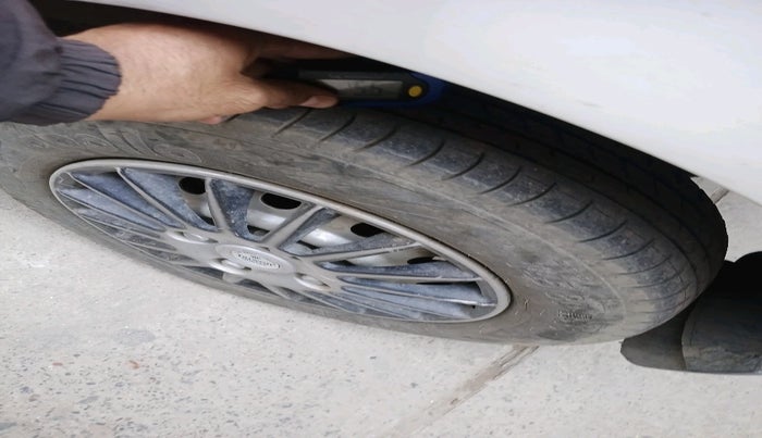 2014 Maruti Wagon R 1.0 LXI CNG, Petrol, Manual, 79,256 km, tyre