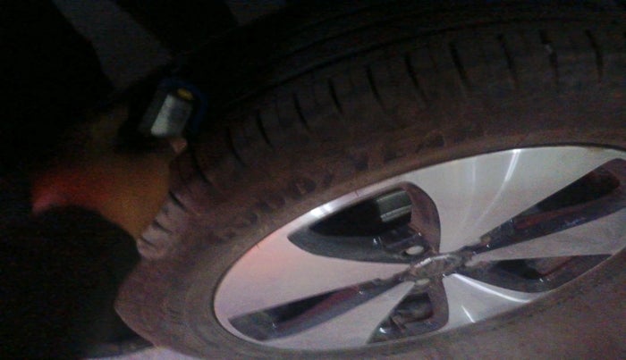 2024 MG Windsor EV Essence, Electric, Automatic, 16,397 km, tyre