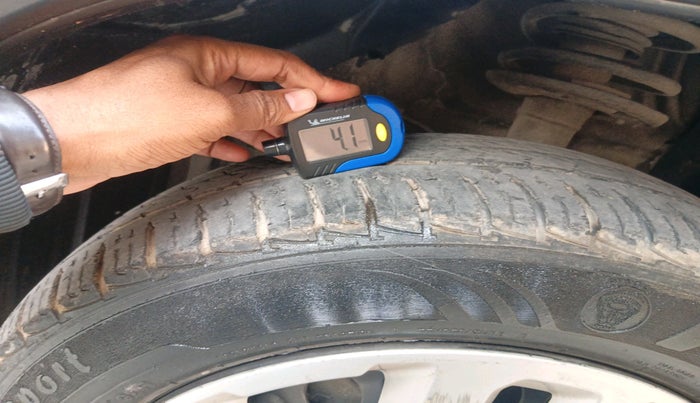 2019 Maruti Vitara Brezza VDI AMT, Diesel, Automatic, 35,476 km, tyre