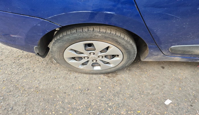 2014 Hyundai Xcent S 1.2, Petrol, Manual, 1,96,340 km, tyre