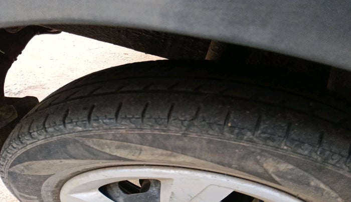 2018 Renault Kwid RXT 1.0 AMT, Petrol, Automatic, 45,250 km, tyre