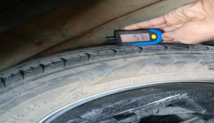 2016 Volkswagen Ameo HIGHLINE1.2L, Petrol, Manual, 63,805 km, tyre