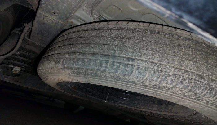 2022 KIA CARENS PRESTIGE PLUS 1.4 PETROL 7 STR, Petrol, Manual, 24,916 km, tyre