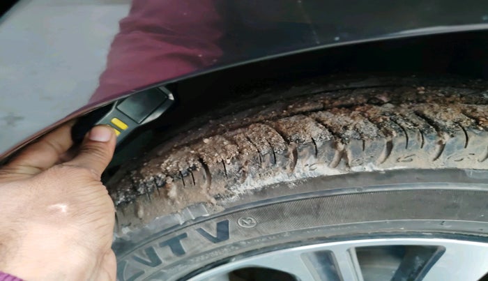 2023 Honda Amaze 1.2L I-VTEC VX, Petrol, Manual, 6,326 km, tyre