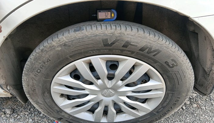 2018 Maruti Dzire VXI, Petrol, Manual, 2,17,256 km, tyre