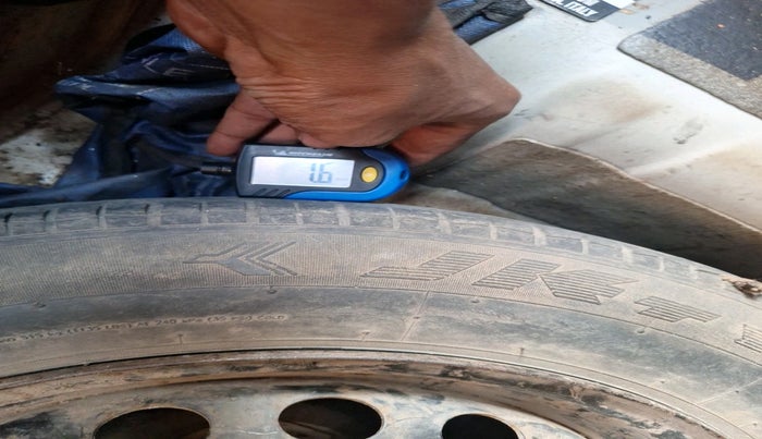 2012 Fiat Grand Punto ACTIVE 1.3, Diesel, Manual, 38,410 km, tyre