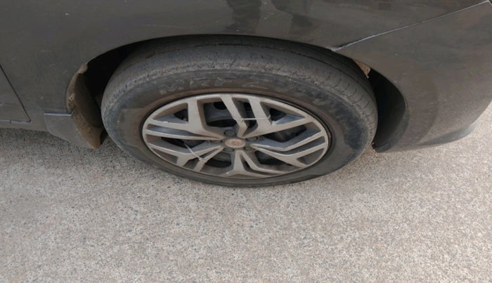 2013 Maruti Ertiga VDI, Diesel, Manual, 1,20,792 km, tyre