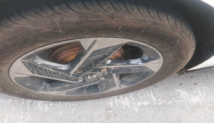 2021 Hyundai NEW I20 SPORTZ 1.5 MT, Diesel, Manual, 73,421 km, tyre