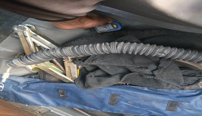 2013 Hyundai i10 SPORTZ 1.2, Petrol, Manual, 1,53,479 km, tyre