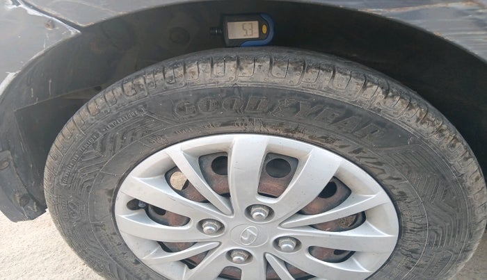 2013 Hyundai i10 SPORTZ 1.2, Petrol, Manual, 1,53,479 km, tyre