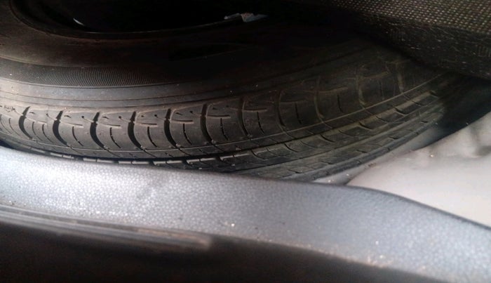 2016 Honda Jazz 1.2L I-VTEC V, Petrol, Manual, 62,420 km, tyre