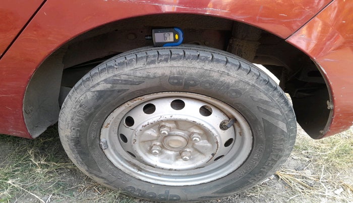 2012 Hyundai Eon ERA +, Petrol, Manual, 30,175 km, tyre