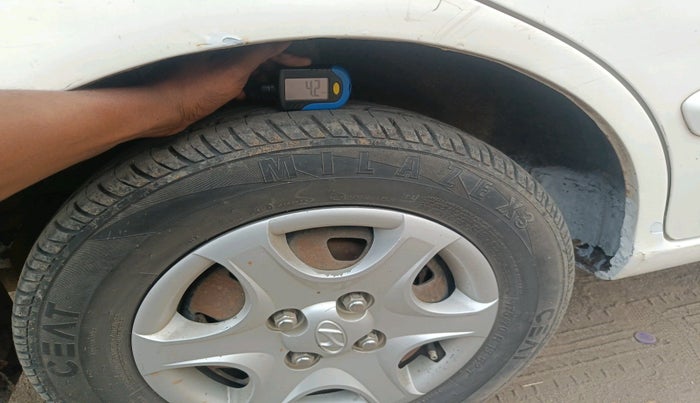 2011 Hyundai Accent GLE, Petrol, Manual, 1,24,970 km, tyre