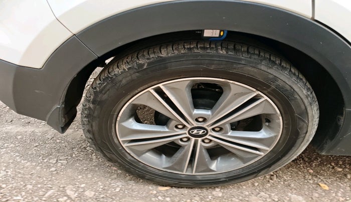 2016 Hyundai Creta SX PLUS AT 1.6 PETROL, Petrol, Automatic, 77,583 km, tyre