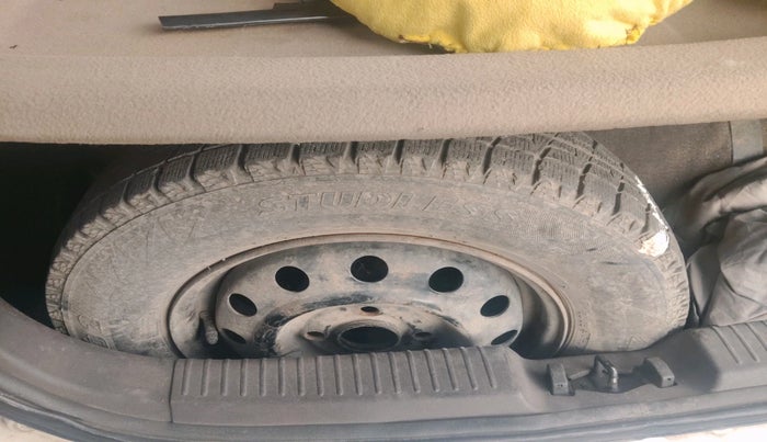 2010 Hyundai i10 SPORTZ 1.2, Petrol, Manual, 60,720 km, tyre