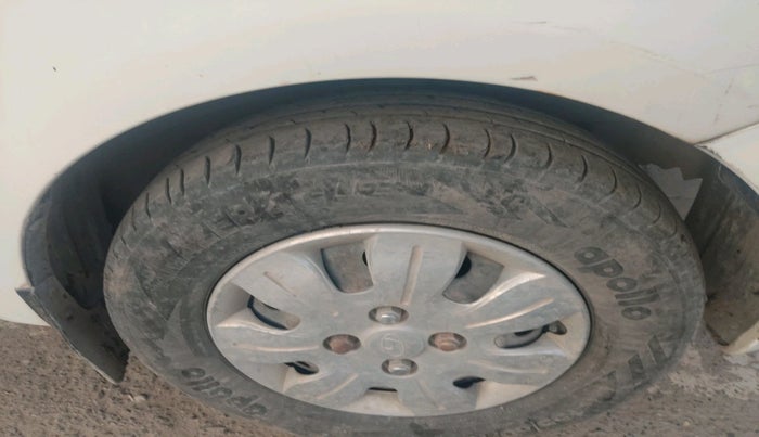 2010 Hyundai i10 SPORTZ 1.2, Petrol, Manual, 60,720 km, tyre