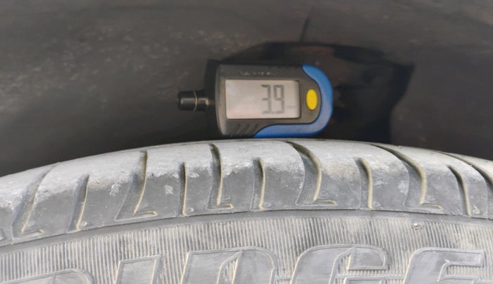 2017 Hyundai Creta S PLUS 1.4 DIESEL, Diesel, Manual, 1,19,153 km, tyre